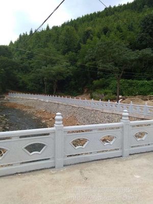1.5米登山仿木欄桿圖集_1.8米仿藤護(hù)欄圖片效果圖_江西有幾家仿木欄桿廠?